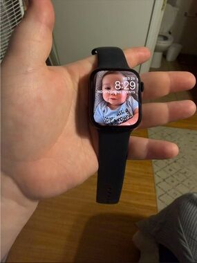 🚨 1 HR SALE Apple Watch Series 9 - 45mm 
Black Silicone Band